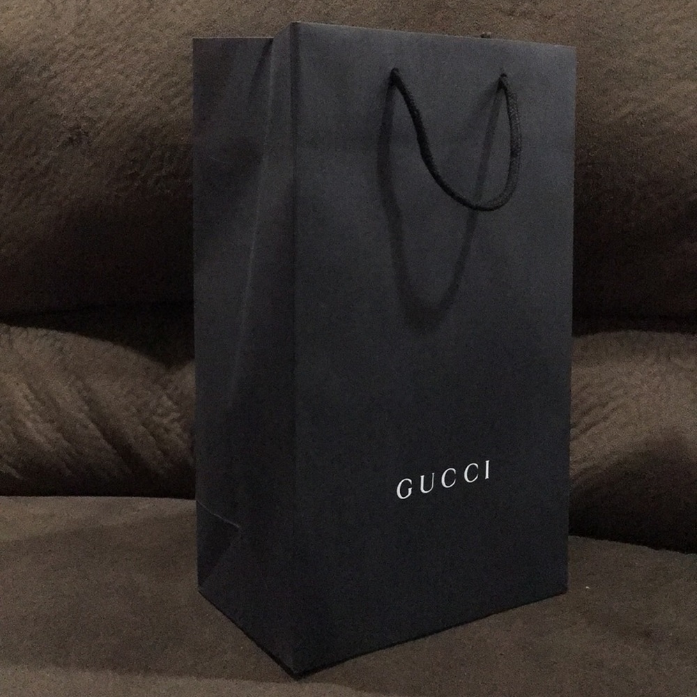 Gucci shopping bag